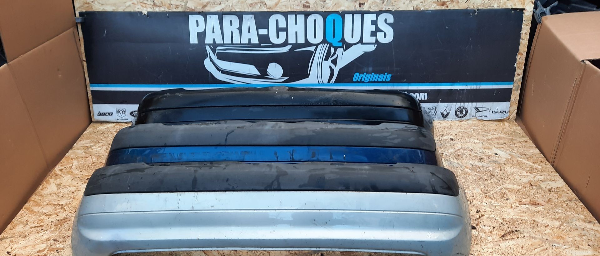 Peças - Parachoques Renault Clio 2