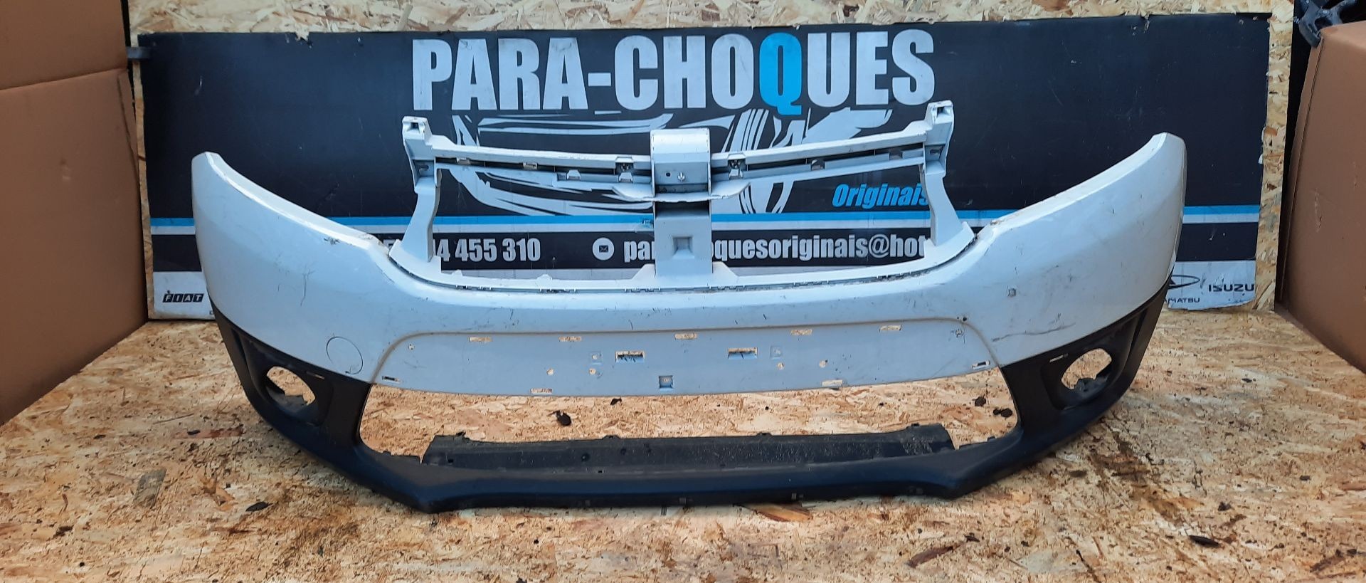 Peças - Parachoques Dacia Sandero 15-19