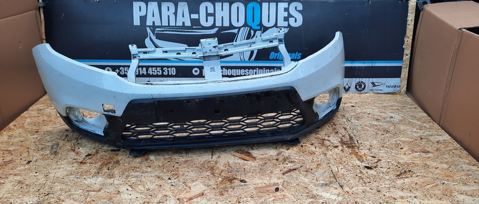 Peças - Parachoques Dacia Sandero 15-19