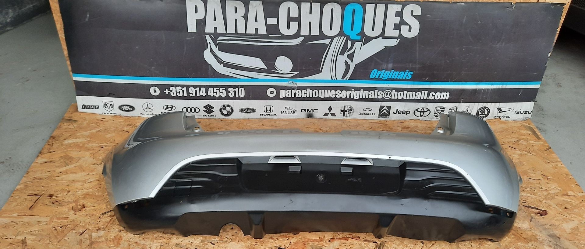 Peças - Parachoques Renault Clio 4