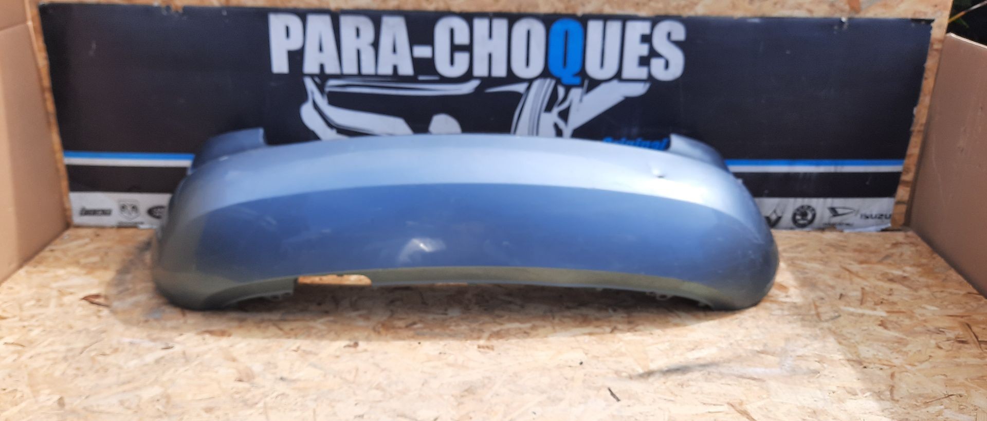 Peças - Parachoques Skoda Fabia 06-12