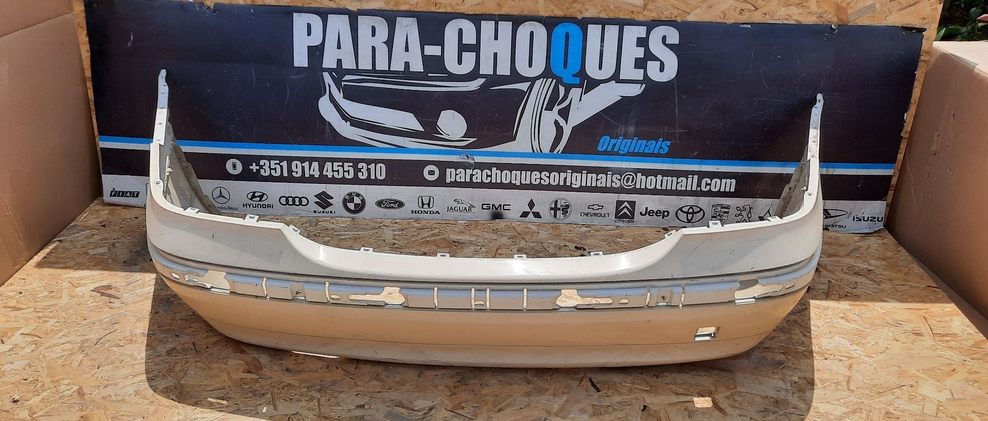 Peça - Parachoques Mercedes W203 C220 01-06