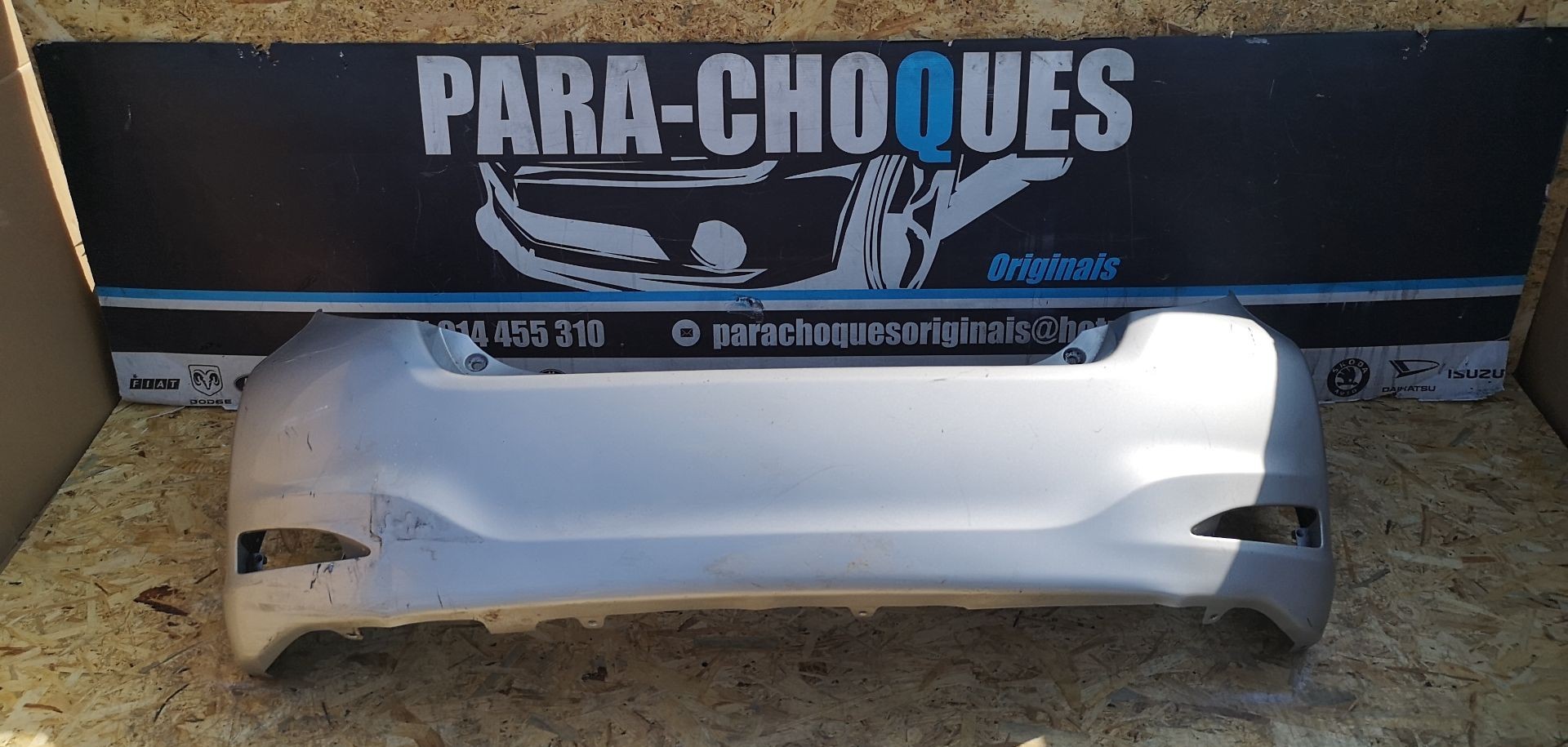 Peças - Parachoques Toyota Yaris 11-14