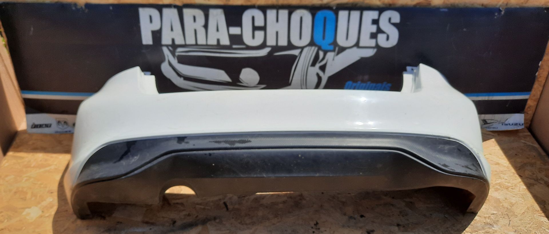 Peças - Parachoques Nissan Pulsar 14-18