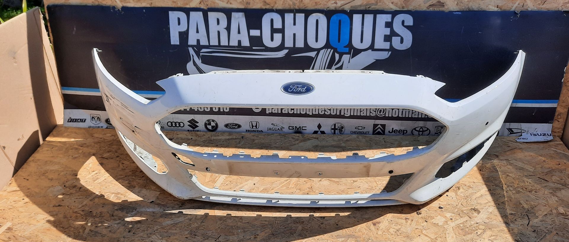 Peças - Parachoques Ford Mondeo 13-16