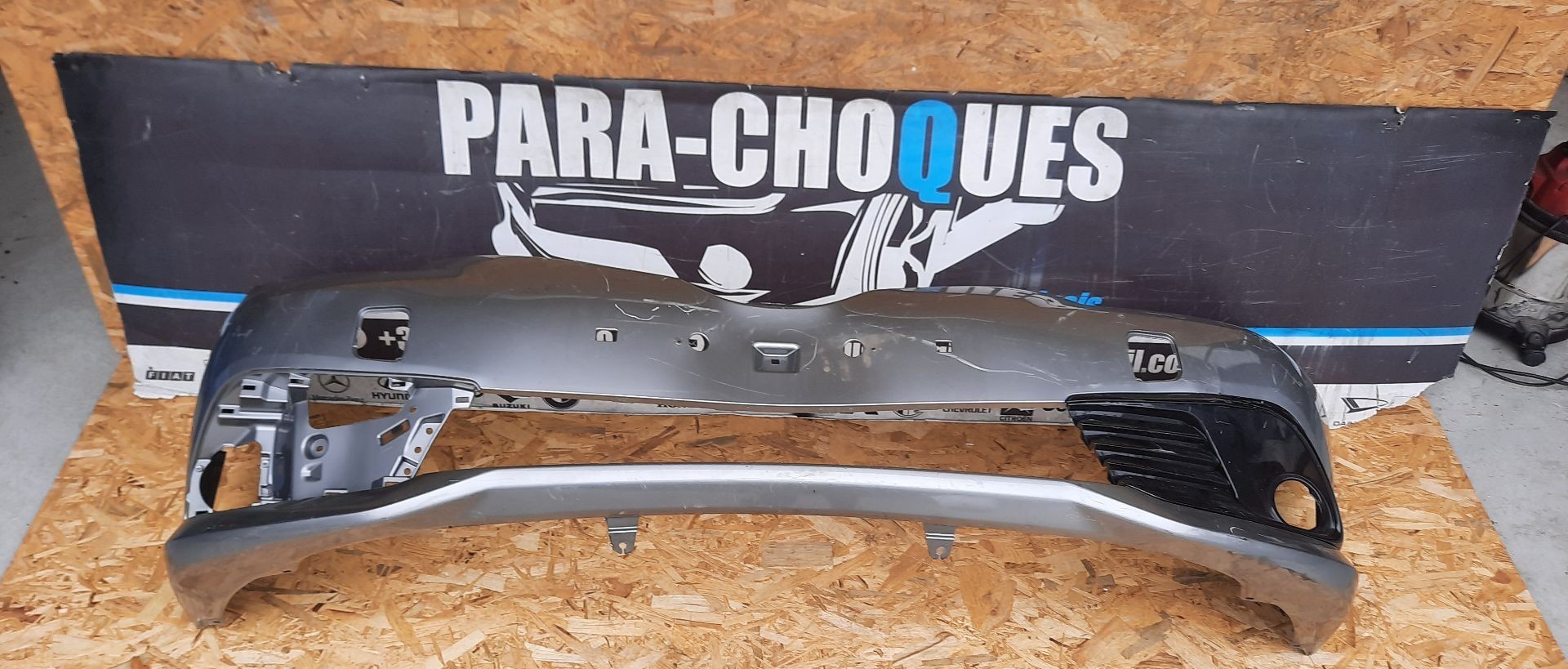 Peças - Parachoques Toyota Auris 15-17