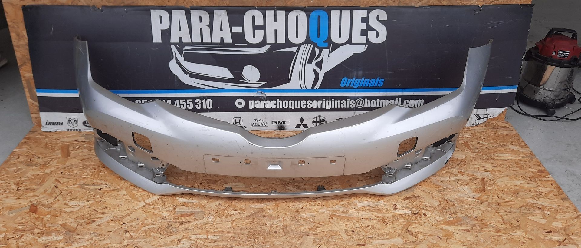 Peça - Parachoques Toyota Auris Facelift 15-17