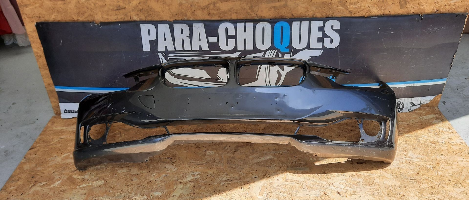 Peças - Parachoques Bmw F30 F31 Serie 3 C/Lava Farois