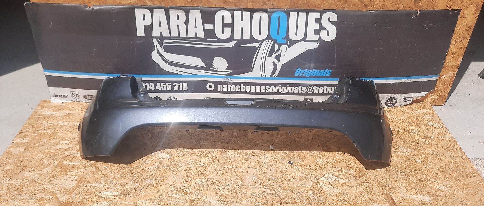 Peças - Parachoques Renault Clio 4