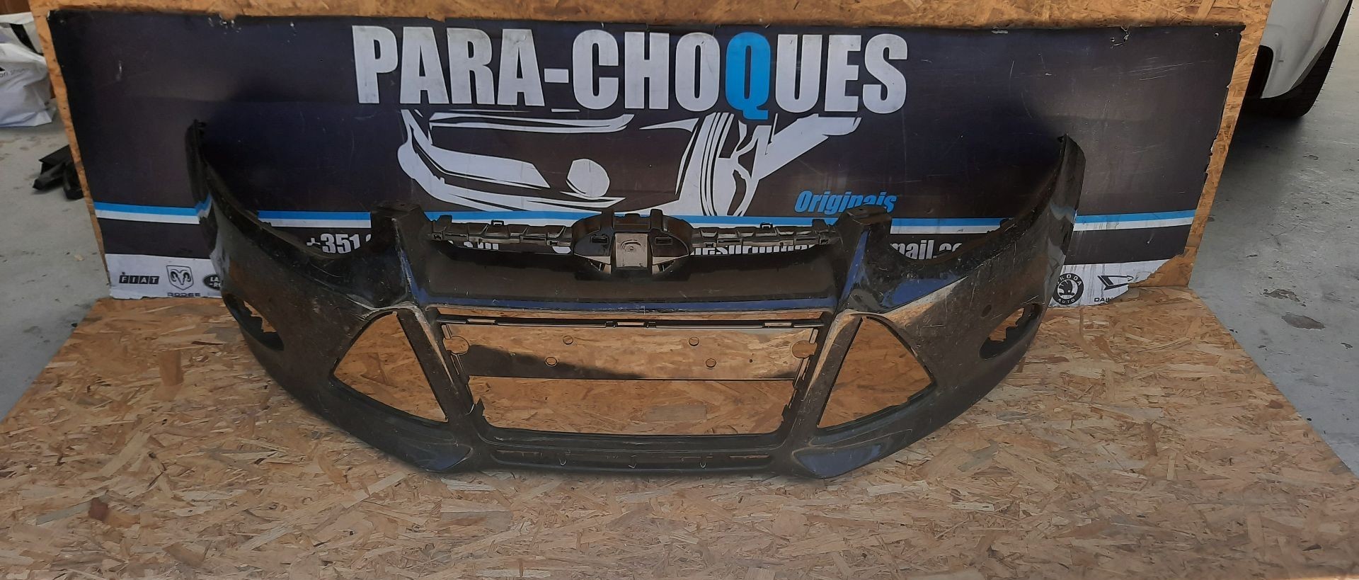 Peça - Parachoques Ford Focus  11-15