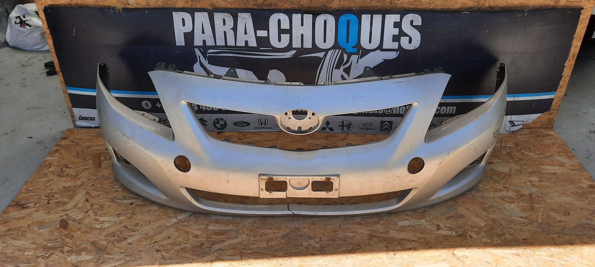 Peças - Parachoques Toyota Corolla  07-10