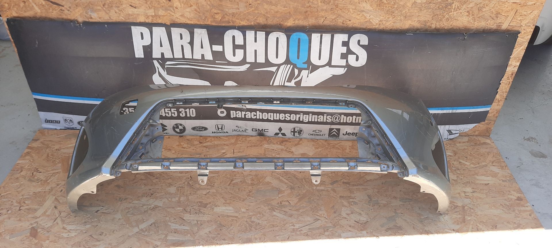 Peças - Parachoques Toyota Auris Sw 13-15