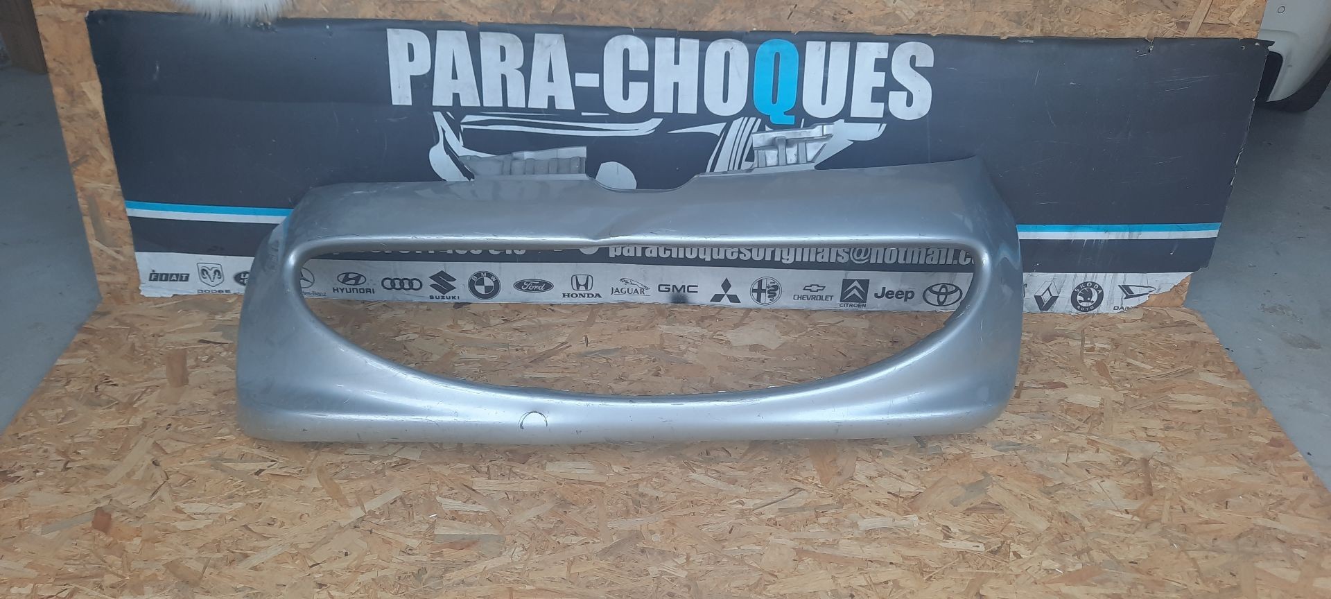 Peças - Parachoques Peugeot 107     05-09