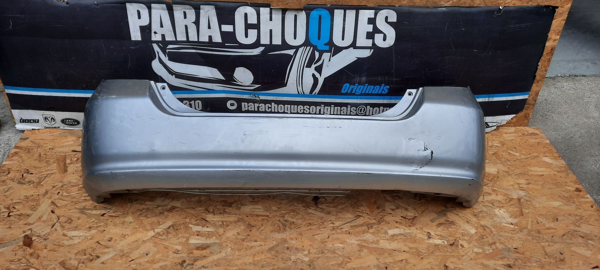 Peças - Parachoques Honda Jazz 02-04